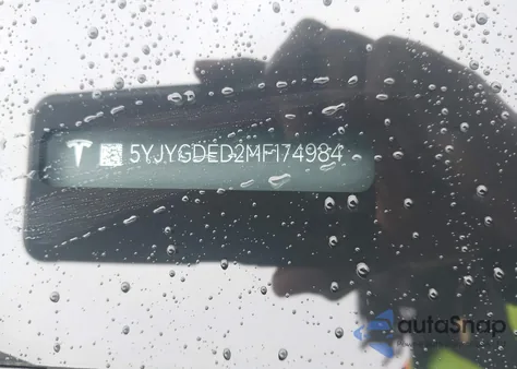 2021 Tesla Model Y Standard Range Rear-Wheel Drive from USA, damaged, VIN 5YJYGDED2MF174984